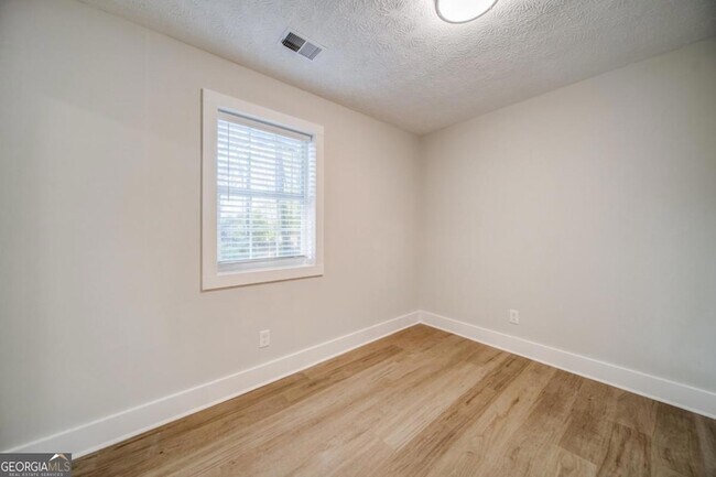 Building Photo - 3775 Burnt Hickory Wy NW