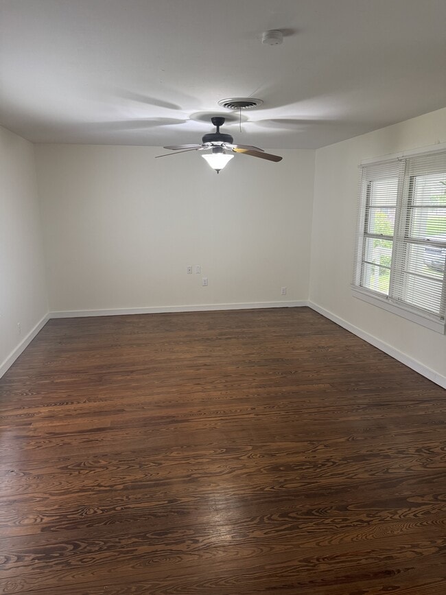 Building Photo - 5795 FM 1122