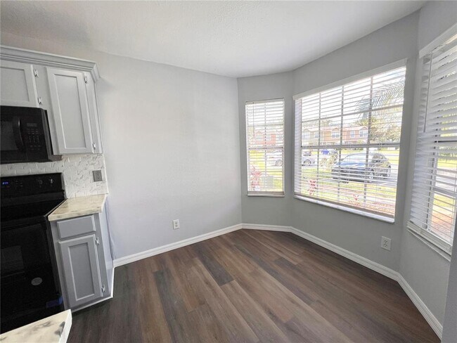 Building Photo - 2273 Waterleaf St