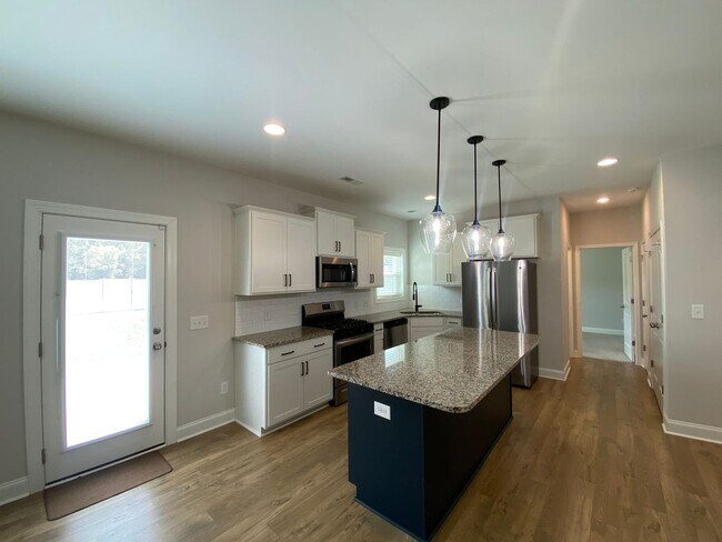 Building Photo - 6260 Kershaw Mdws Rd