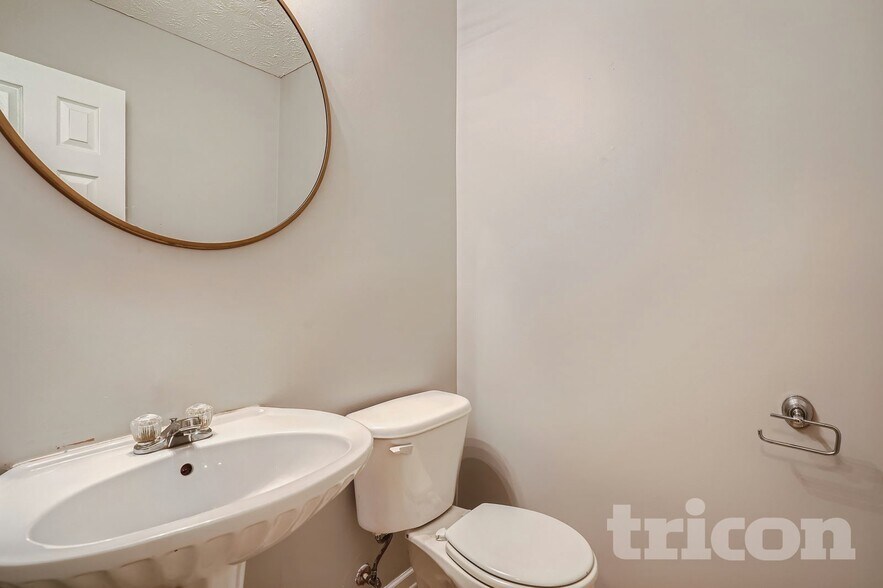 Building Photo - 218 Hickory Branch Dr