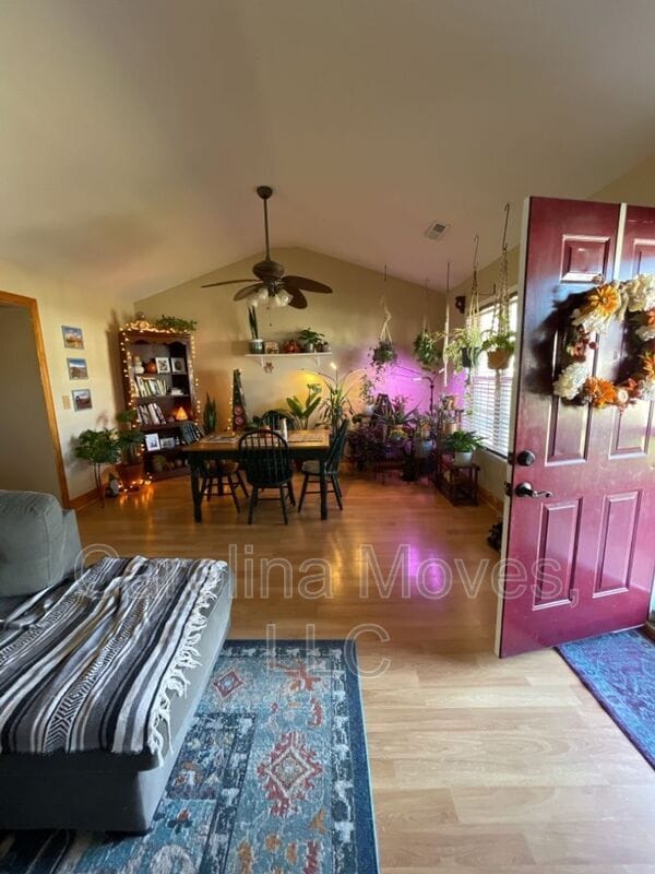 Building Photo - 22 Acklen Dr