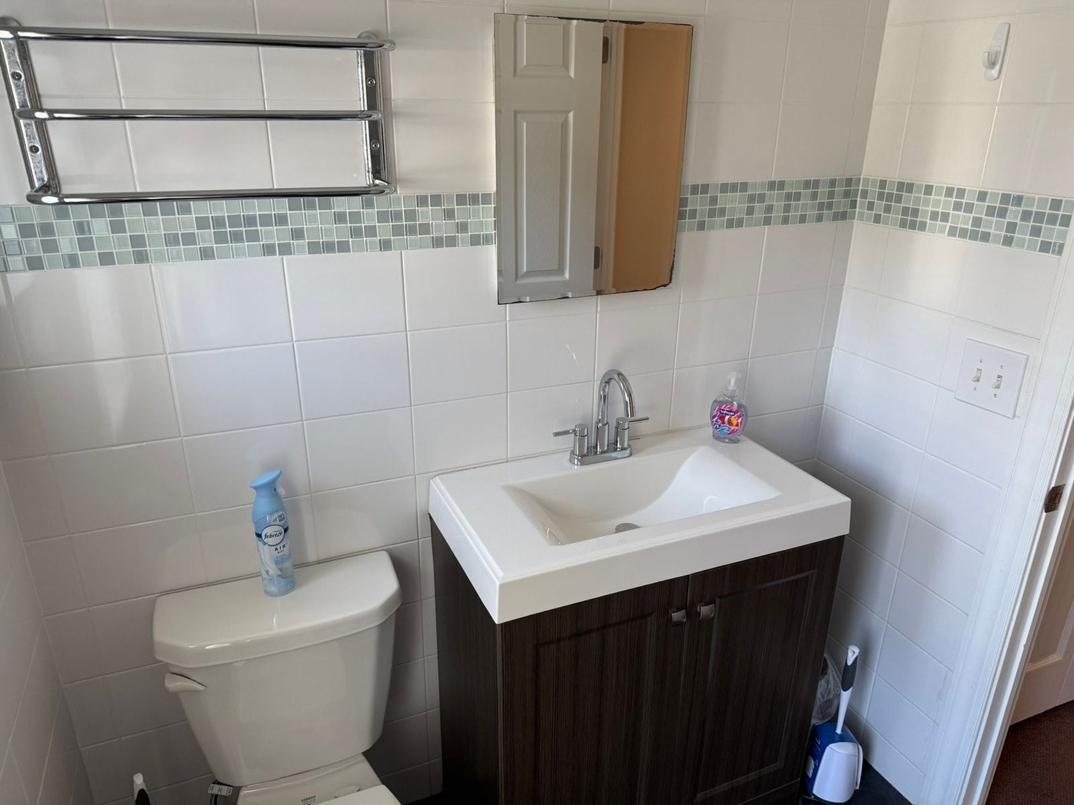 Building Photo - 39 Thomas Ave