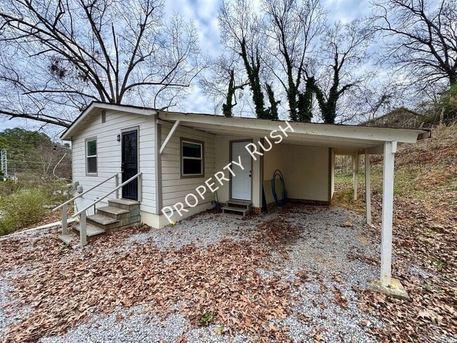 Building Photo - 975 Beason Dr