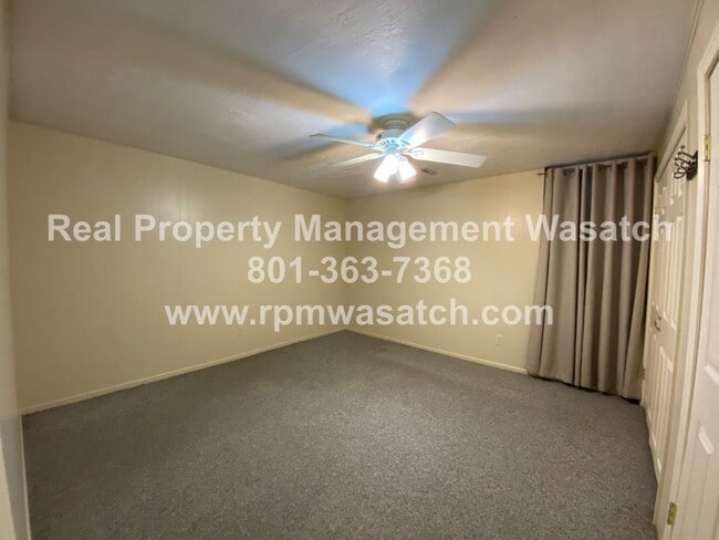 Building Photo - Come see this amazing 5 bedroom, 2 bath home