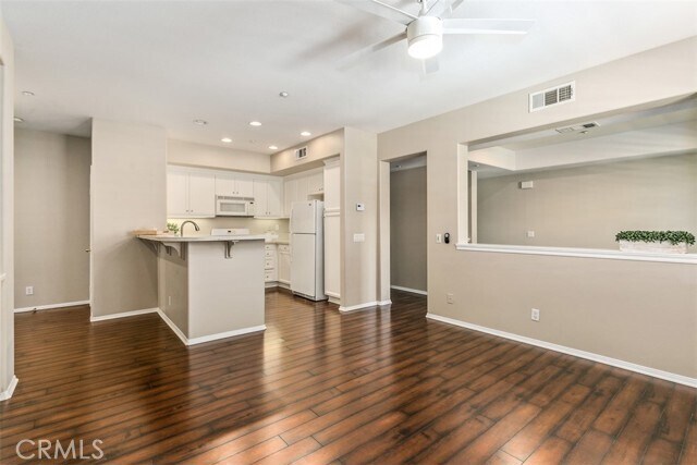 Building Photo - 386 Quail Hill