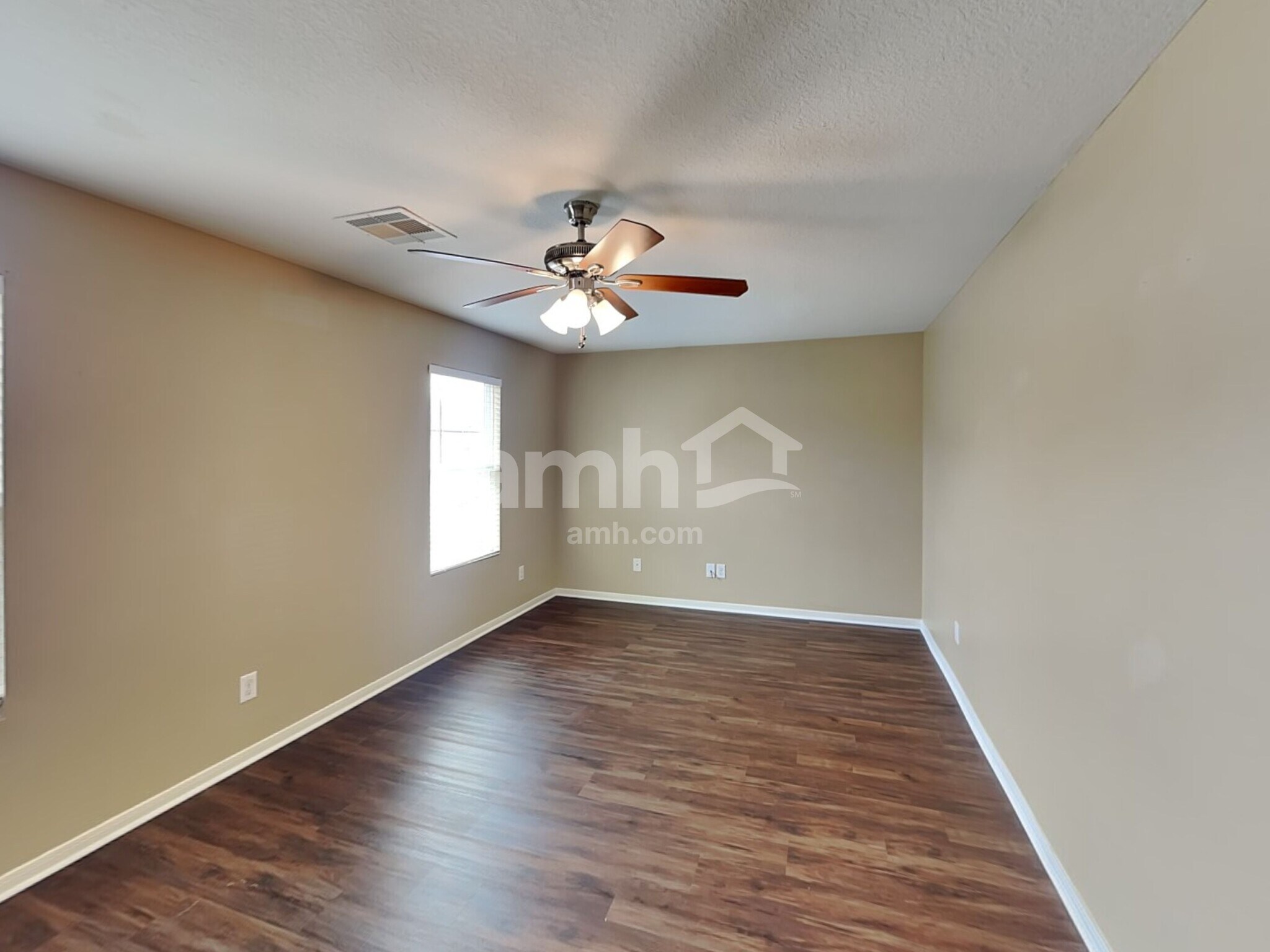 Building Photo - 16727 Foursquare Dr