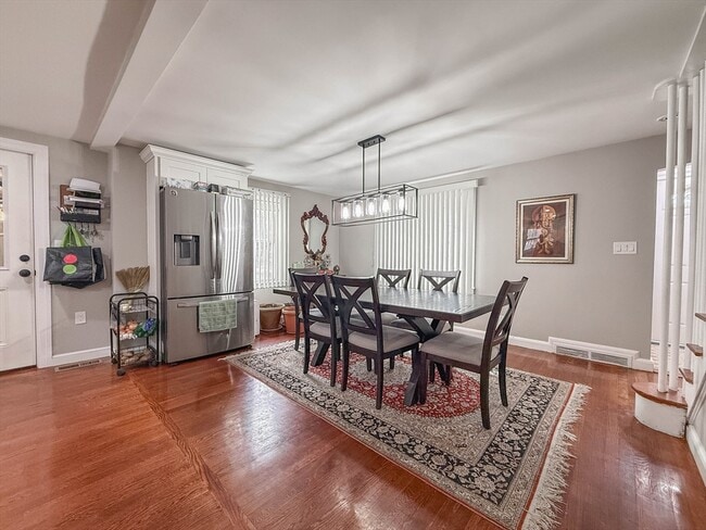 Building Photo - 26 Lee Rd