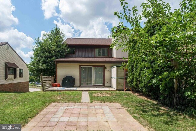 Building Photo - 3415 Pebble Beach Dr