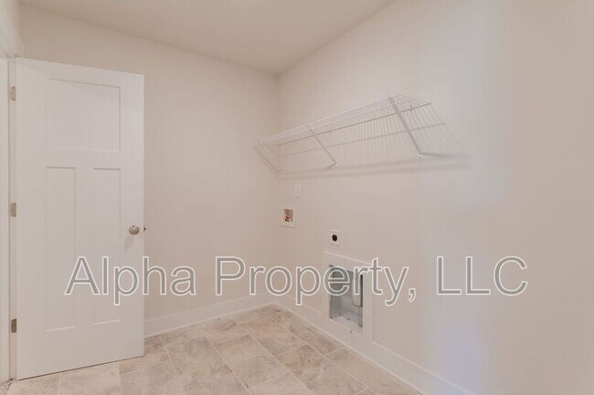 Building Photo - 112 Walking Stick Wy