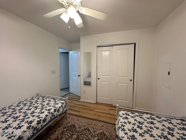 Building Photo - 61 E 5th St