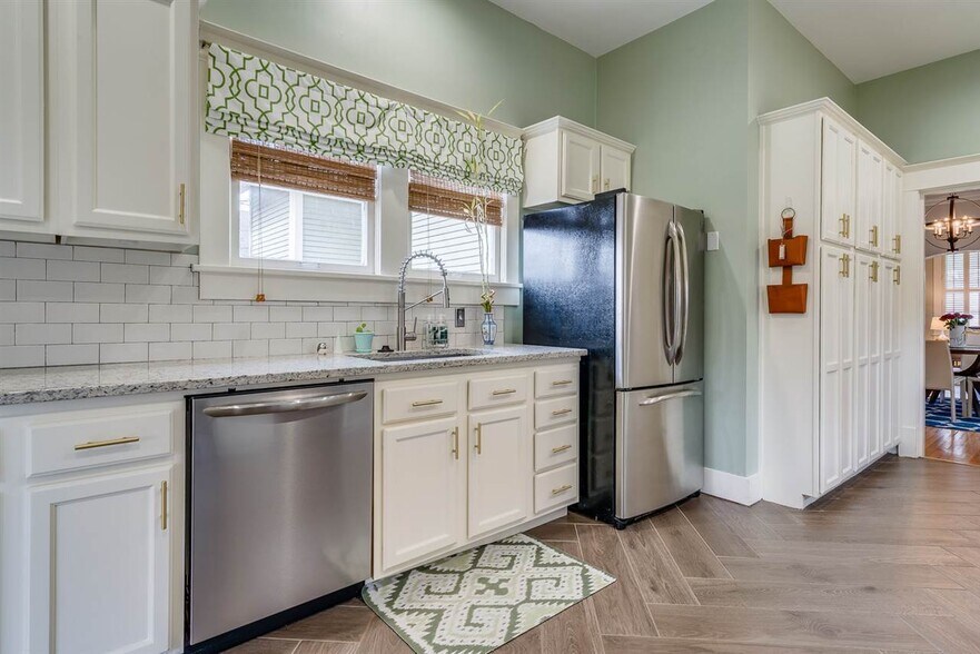 Building Photo - 1673 Galloway Ave