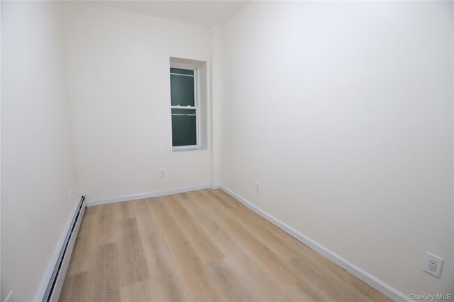 Building Photo - 99-11 39th Ave