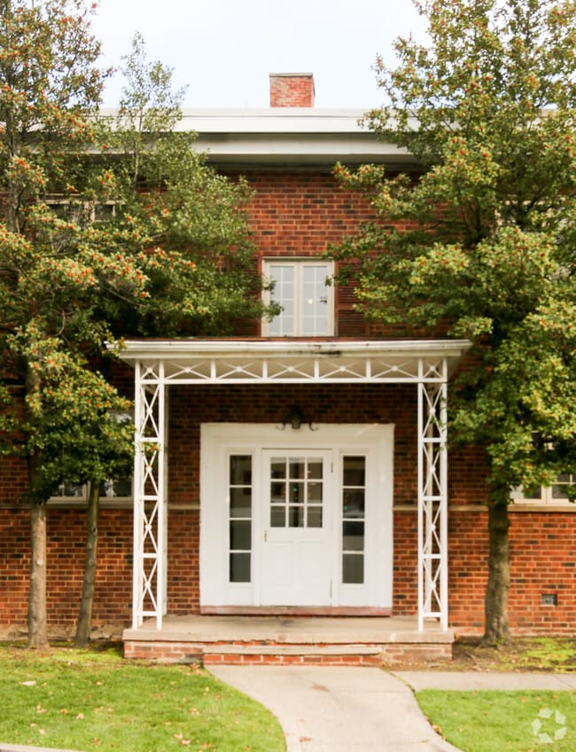  - 2383 Noble Rd