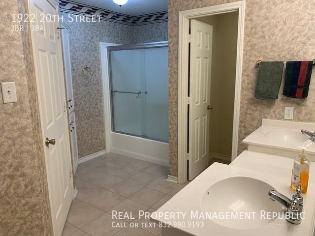 Building Photo - 1922 20th St