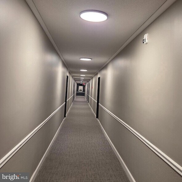 Building Photo - 2500 N Van Dorn St