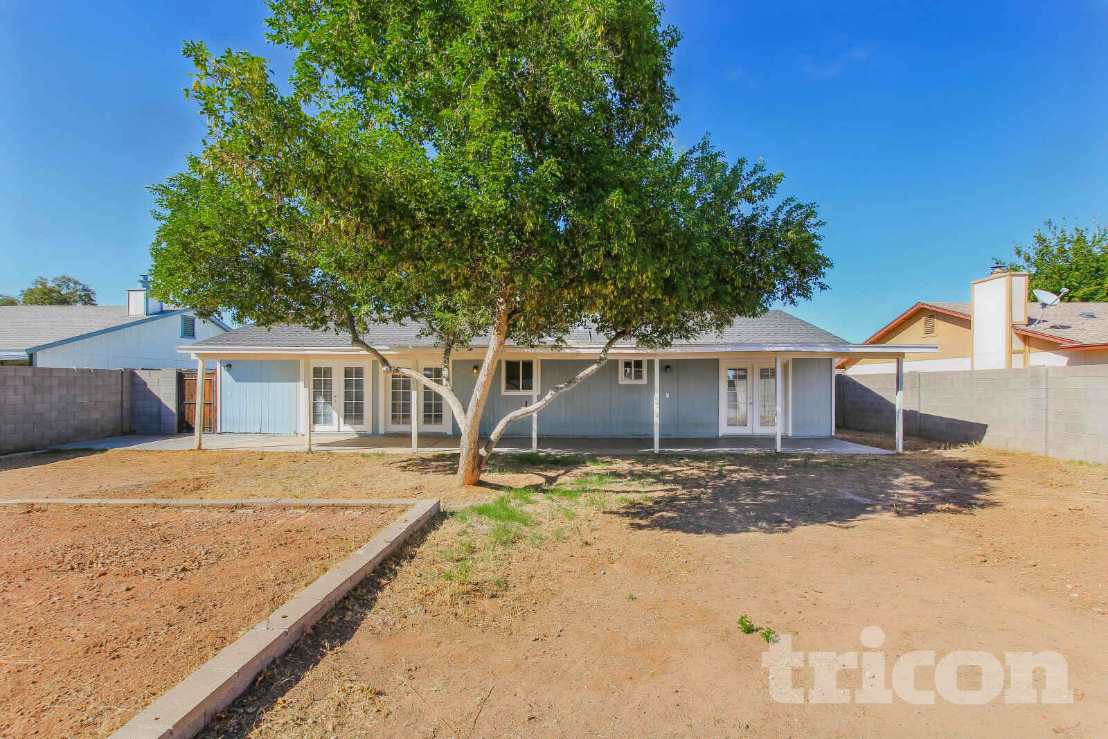 Building Photo - 6237 W Marconi Ave