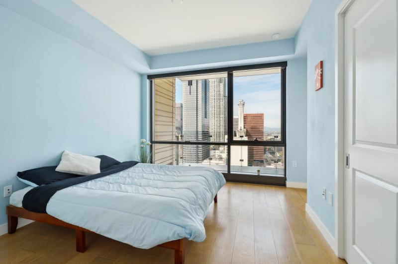 Building Photo - 400 S Broadway