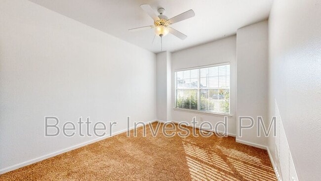 Building Photo - 430 Merlot Dr