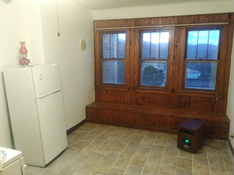 Building Photo - 7312 Central Avenue Pike