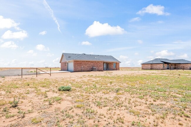 Building Photo - 10611 East C R 7400