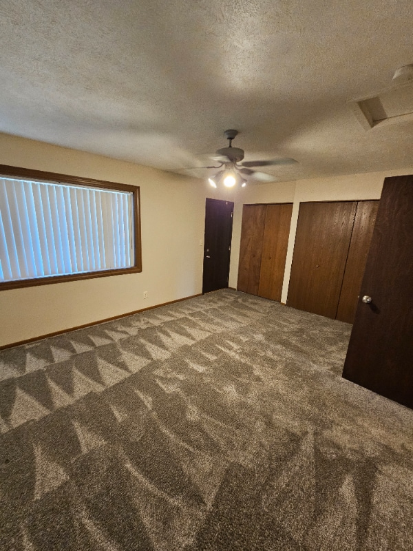 Building Photo - 1800 Knox St