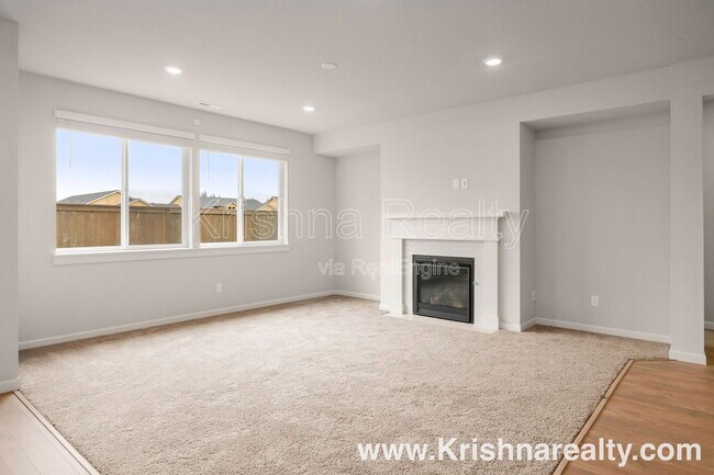Building Photo - 1115 S 32nd Ave