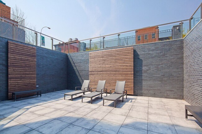 Building Photo - 163 Washington Ave