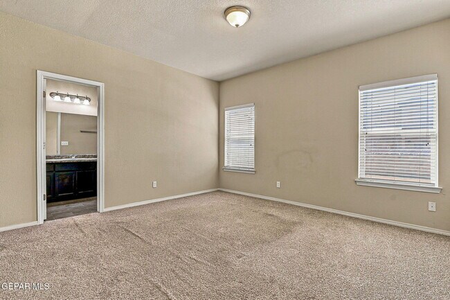 Building Photo - 14832 Orsten Artis Ave