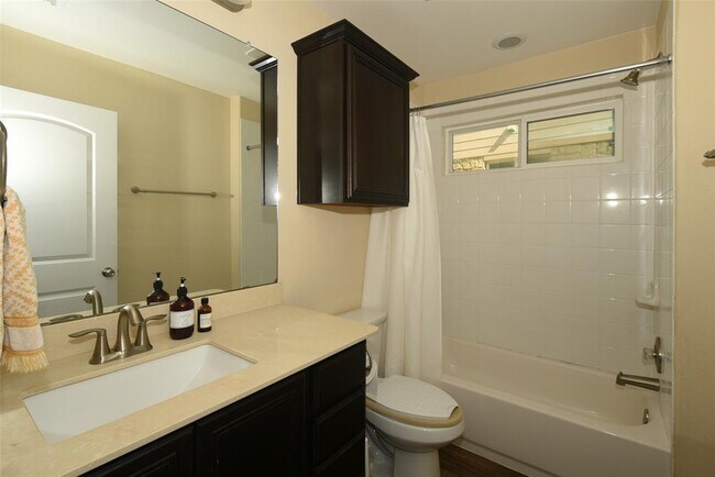 Building Photo - 11612 Santa Elena Ln
