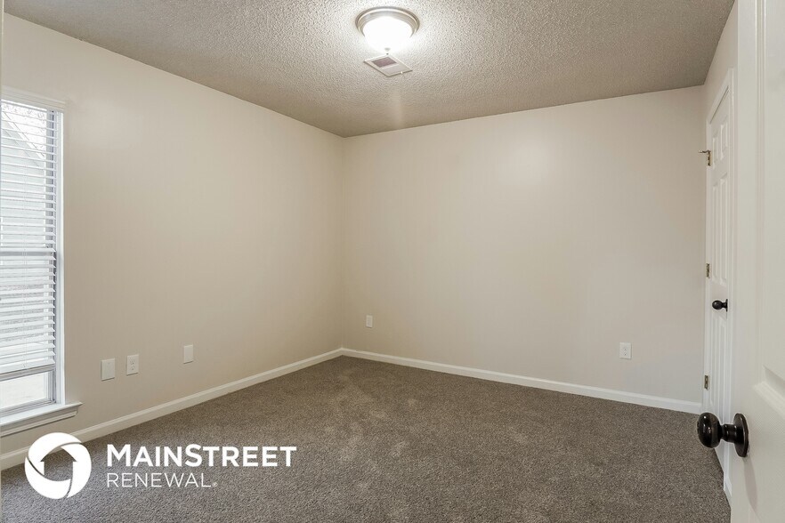 Building Photo - 113 Jasmine Dr