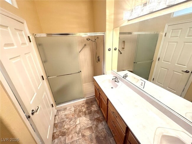 Building Photo - 2008 Bellview St