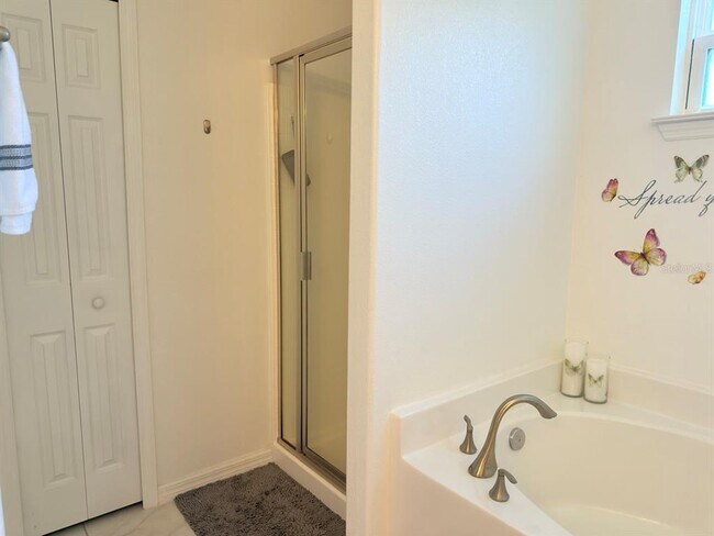 Building Photo - 1107 Doncaster Ct