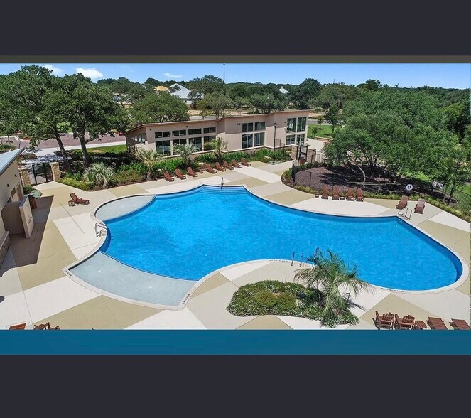 Building Photo - 1920 Centerline Ln