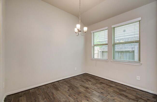 Building Photo - 15618 Whispering Green Dr