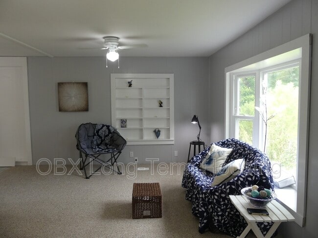 Building Photo - 111 Faris Dr