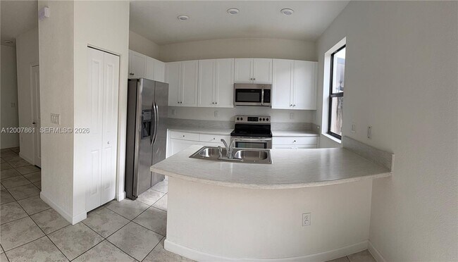 Building Photo - 25180 SW 114th Ave