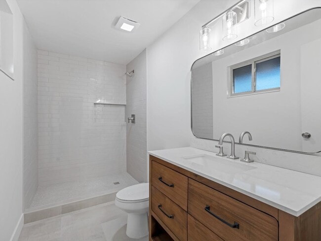 Building Photo - 4980 S 1645 E