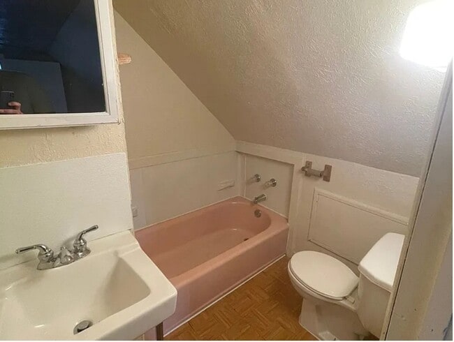 Building Photo - Unit # 3