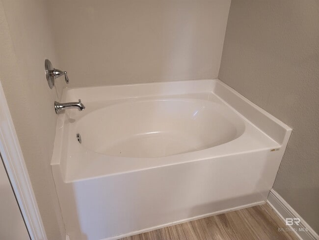 Building Photo - 3820 Borman Loop