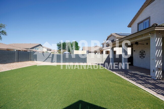 Building Photo - Beautiful Two-Story Home Located in Missio...