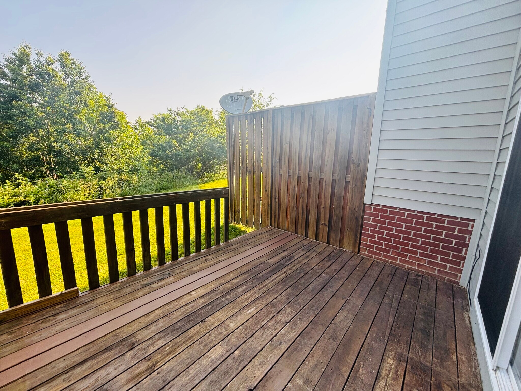 Building Photo - 385 Oaktree Blvd