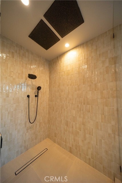 Building Photo - 17437 Oak Creek Ct