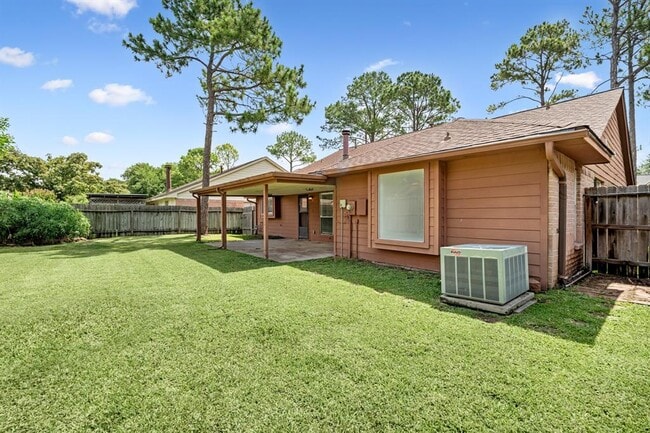 Building Photo - 7019 Yardley Dr