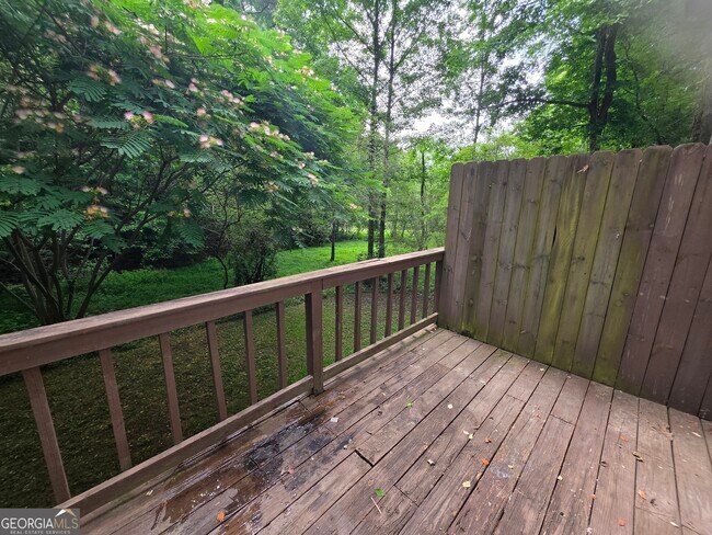 Building Photo - 300 Handley Ct