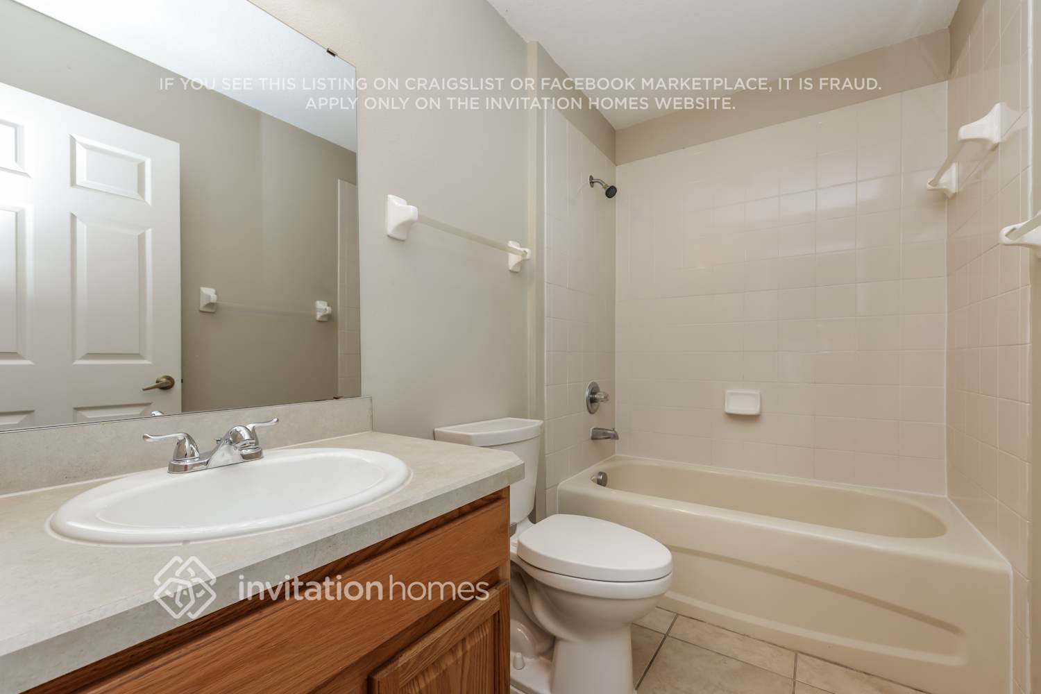 Building Photo - 3042 Bellflower Way