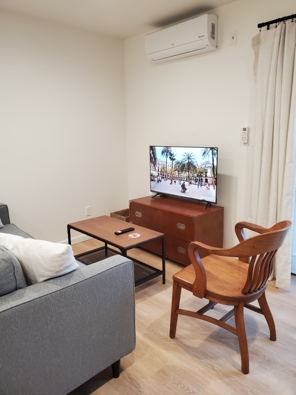 Living area - 8973 W 24th St