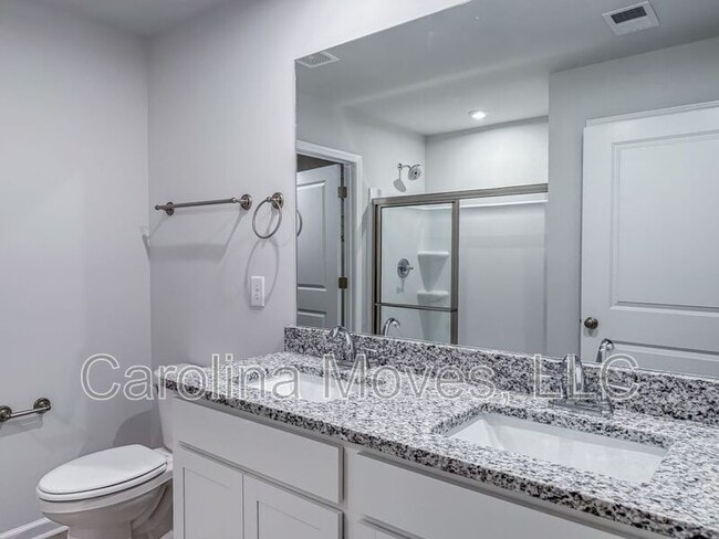 Building Photo - 119 Paddock Glen Dr