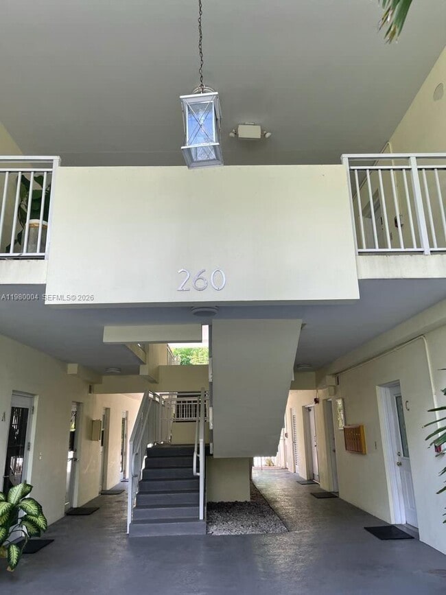 Building Photo - 260 Sunrise Dr