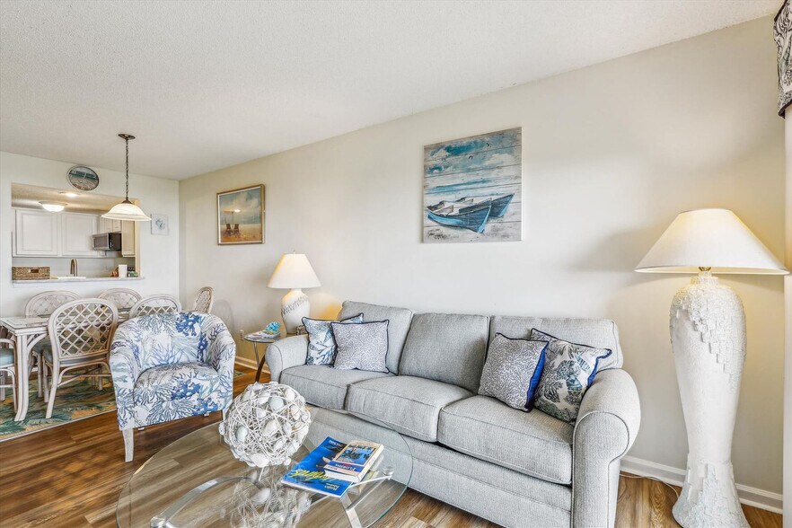 Building Photo - 880-A1A A1A Beach Blvd